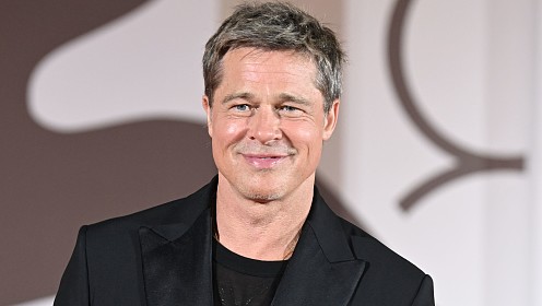 Брэд Питт спровоцировал досрочный старт турсезона в Греции