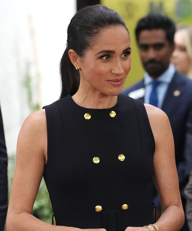 Меган Маркл использовала благотворительную поездку в Австралию для продажи одежды