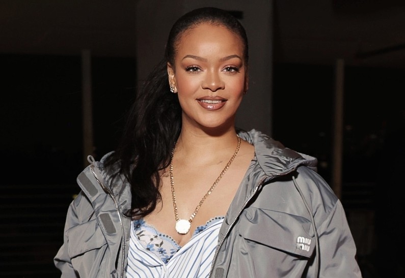 Рианна отреагировала на слухи о своей четвертой беременности