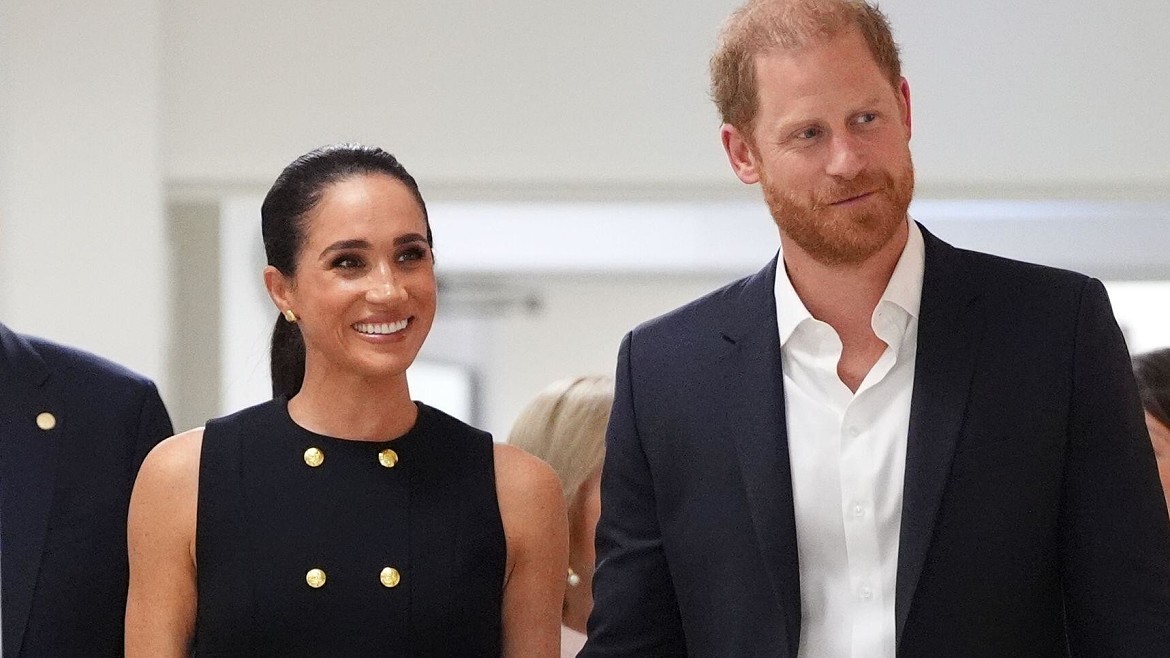 Меган Маркл использовала благотворительную поездку в Австралию для продажи одежды