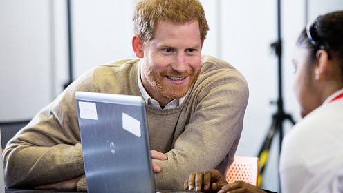 Опубликована пикантная переписка принца Гарри с журналисткой