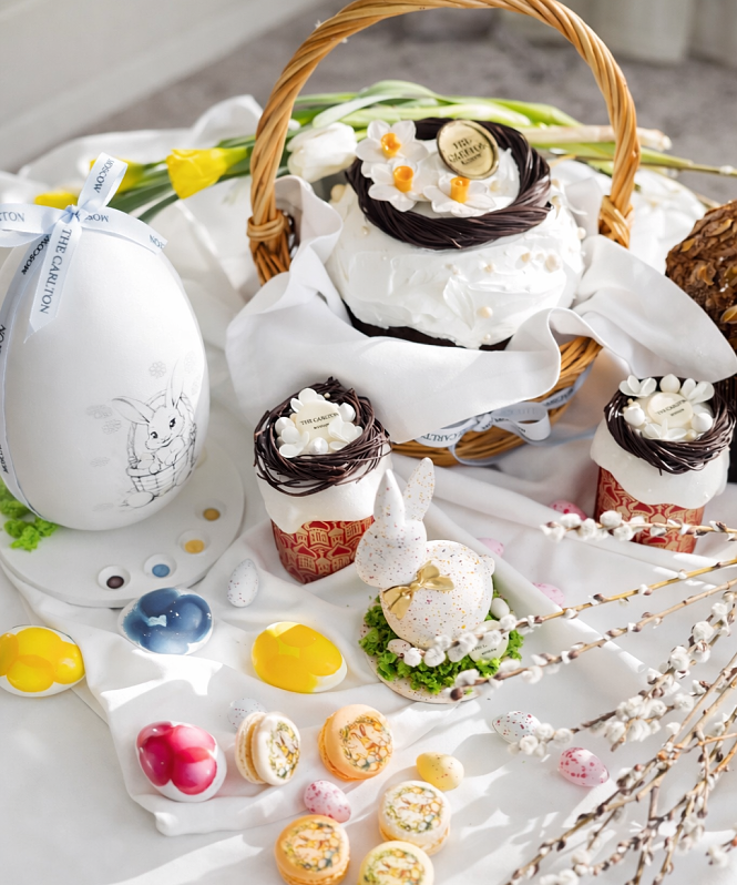 АКВАРЕЛЬНАЯ ПАСХА В ОТЕЛЕ THE CARLTON, MOSCOW