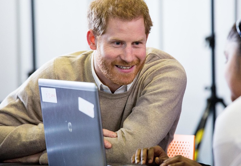 Опубликована пикантная переписка принца Гарри с журналисткой