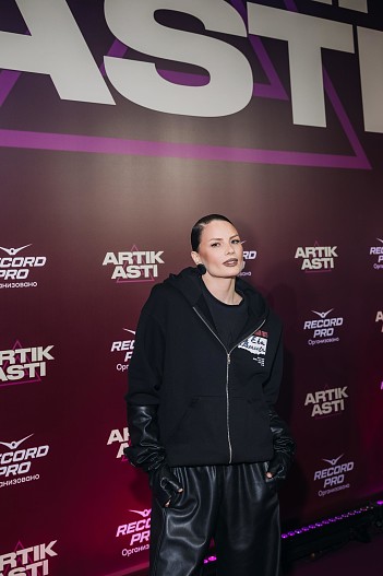 Ева Власова