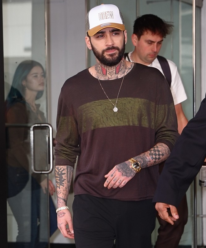 Зейн Малик отменил выступление, чтобы пройти лечение у ведущего кардиолога