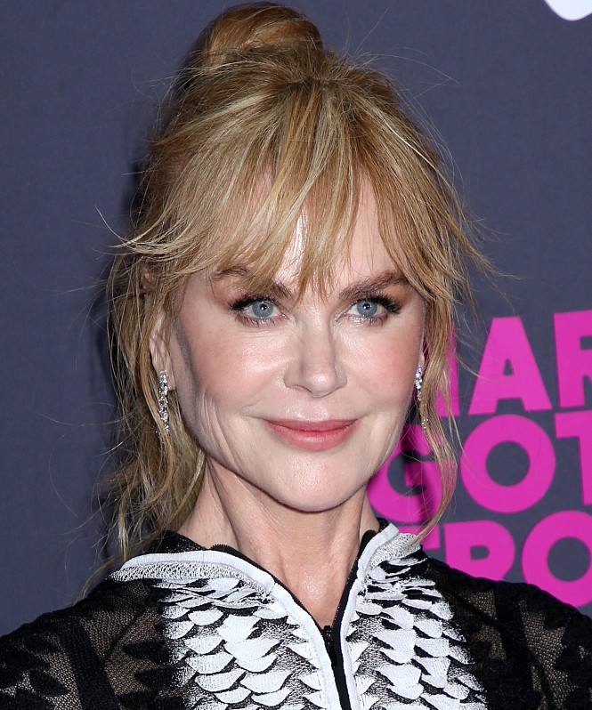 Дочь Николь Кидман блистала на выпускном балу в платье от Oscar de la Renta