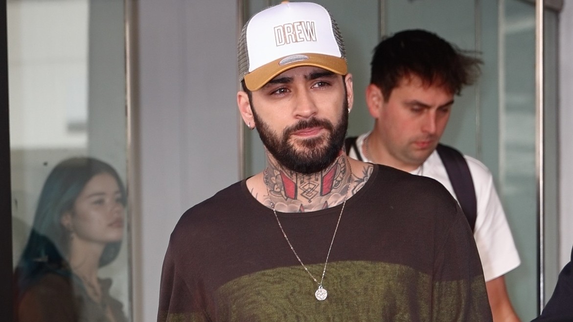 Зейн Малик отменил выступление, чтобы пройти лечение у ведущего кардиолога