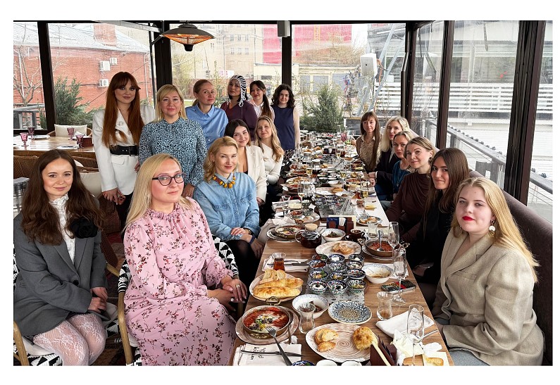 В Москве прошел первый блогерский женский турецкий завтрак
