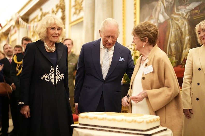 Королева Камилла, Карл&nbsp;III