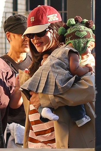 Рианна с дочерью Роки Айриш