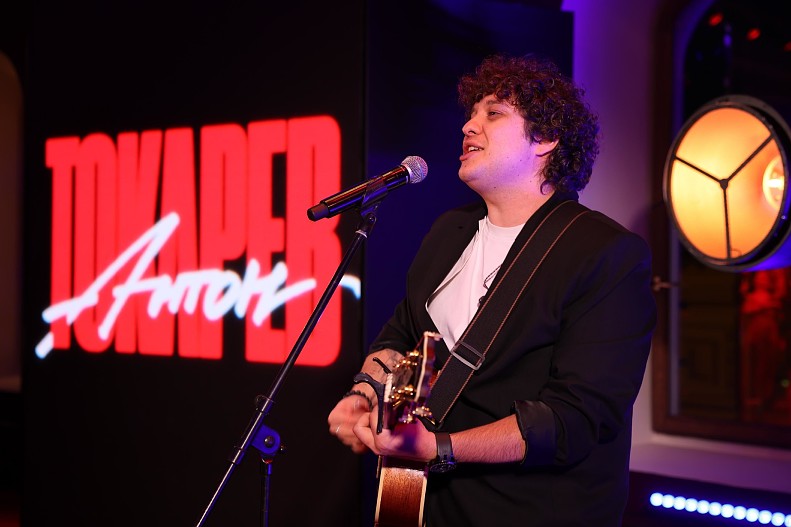 Антон Токарев