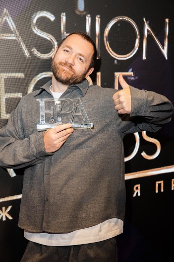 Денис Шведов