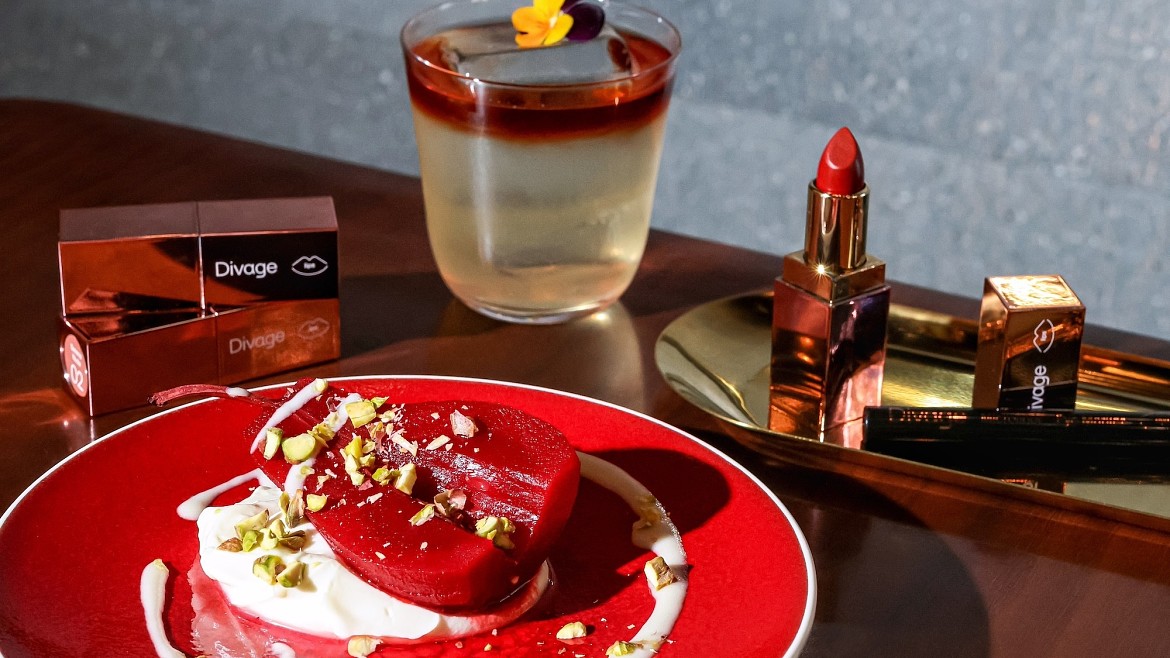 Коллаборация бара Prscco и бренда Divage