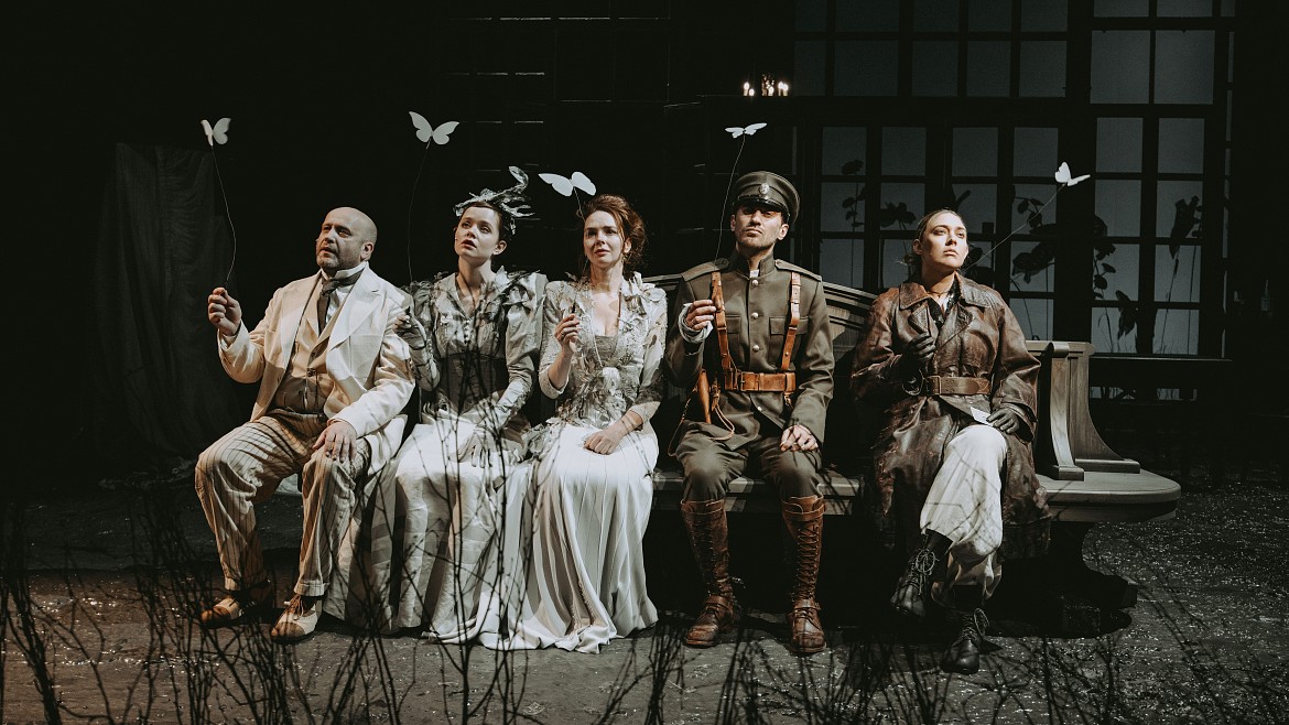 Гид по гастролям Театра Наций в Санкт-Петербурге