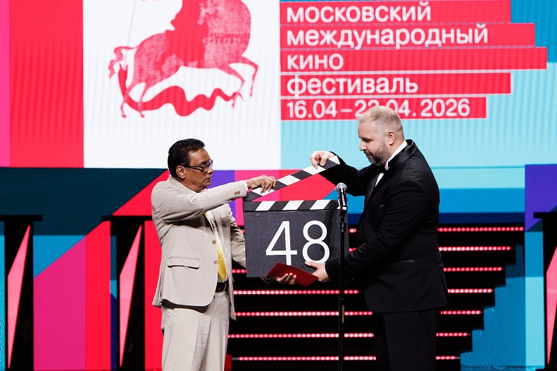 Прасанна Витанаге, Андрей Золотарёв