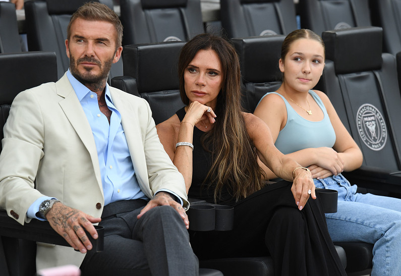 Виктория Бекхэм не хочет, чтобы ее дочь Харпер примеряла культовые образы времен Spice Girls