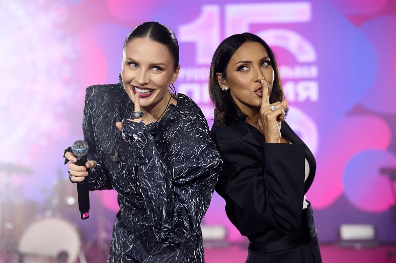 Ева Власова, Алсу