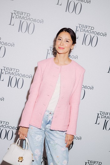 Равшана Куркова