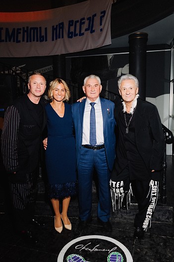 Никита Татаренков, Василий Цибилев с дочерью, Олег Меньшиков