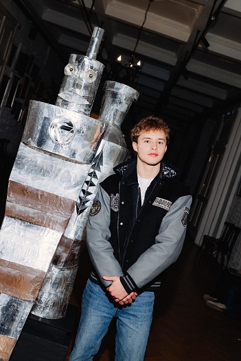 Леон Кемстач