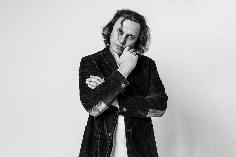 Виктор Набутов