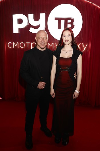 Денис Майданов с дочерью