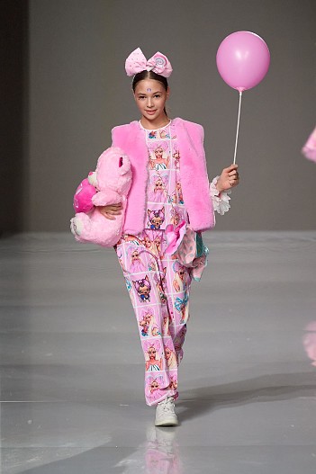 Показ Тани Тузовой