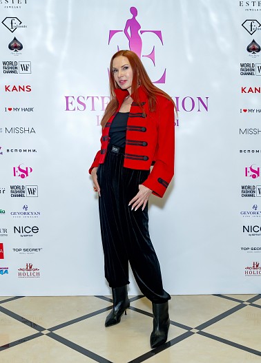 Эвелина Блёданс