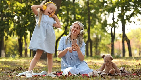 Мир детства: гид по майским развлечениям для самых маленьких