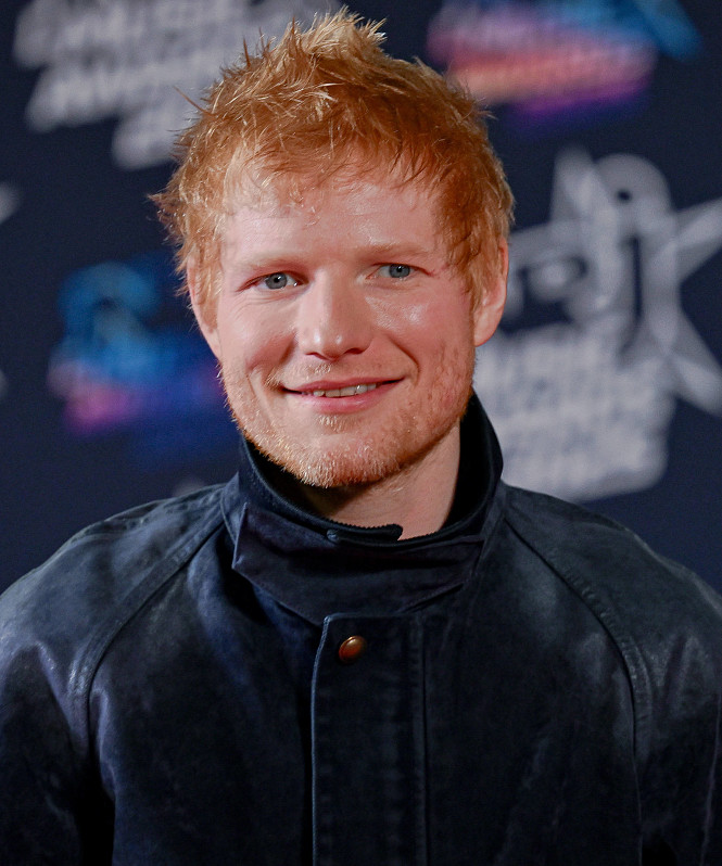 Эд Ширан шокировал фанатов бритой головой