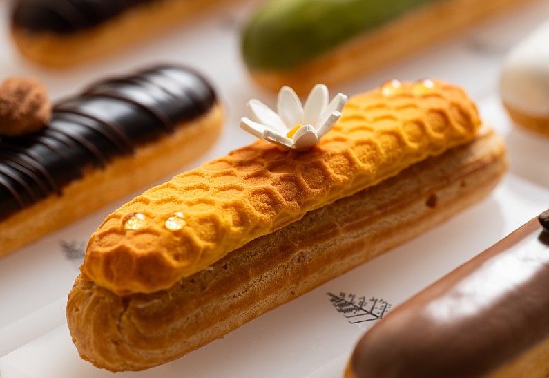 Новая коллекция витринных десертов в отеле Four Seasons Hotel Moscow