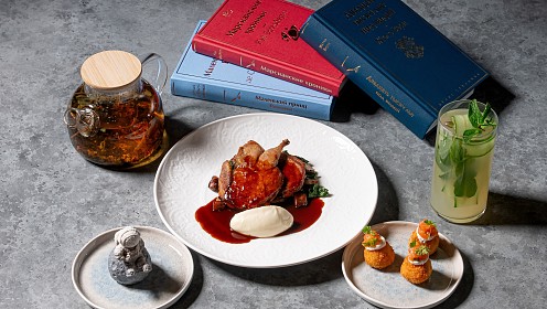Издательство «ЭКСМО» и ресторан YURA представили гастрономическую коллаборацию