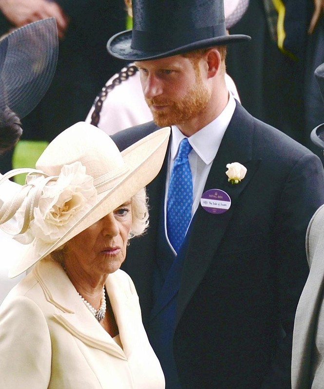 Принц Гарри окончательно поссорился с королевой Камиллой