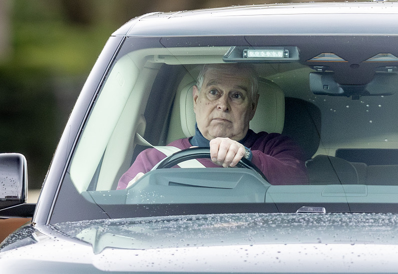 Экс-принц Эндрю попал в новый кошмар: его обвинили в растрате государственных средств