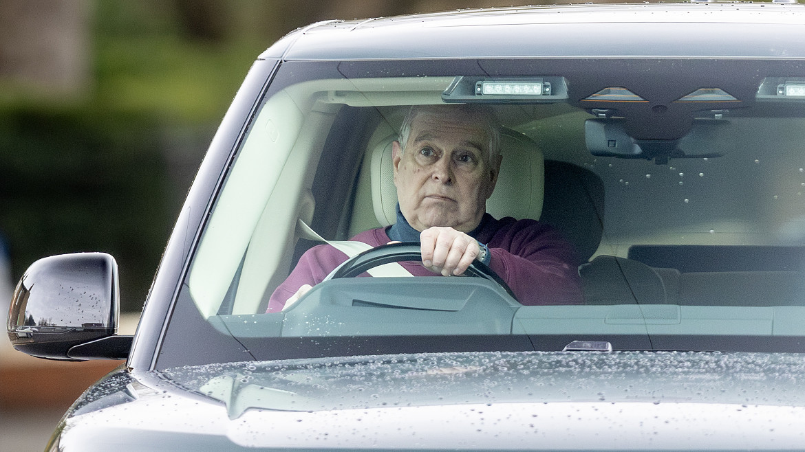 Экс-принц Эндрю попал в новый кошмар: его обвинили в растрате государственных средств