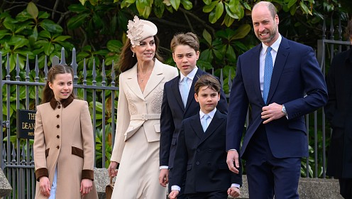Кейт Миддлтон и принц Уильям посетили пасхальную службу вместе со своими детьми