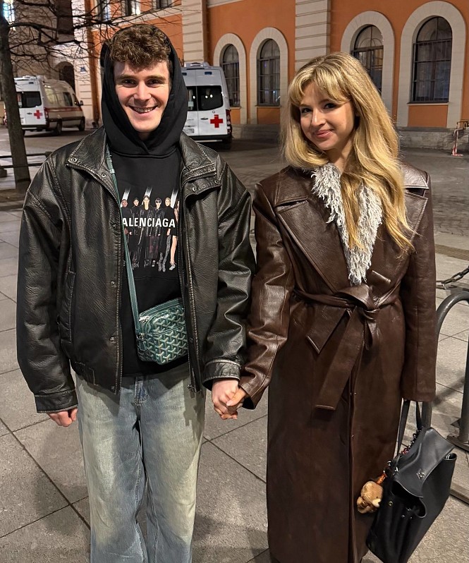 Аня Покров и Артур Бабич официально стали мужем и женой