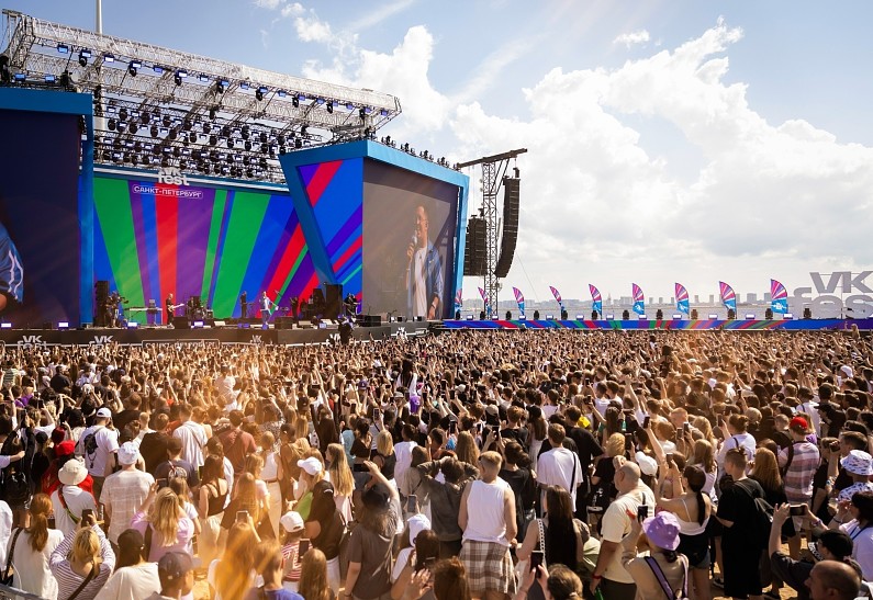 Возвращение t.A.T.u, Zivert, Tesla Boy и Boulevard Depo: VK Fest объявил первую волну артистов