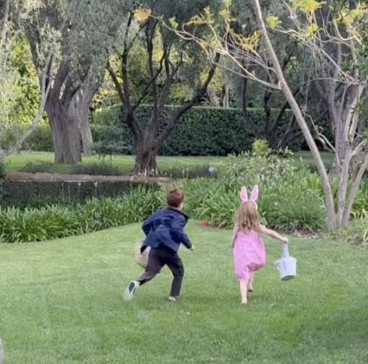 Принц Арчи и принцесса Лилибет