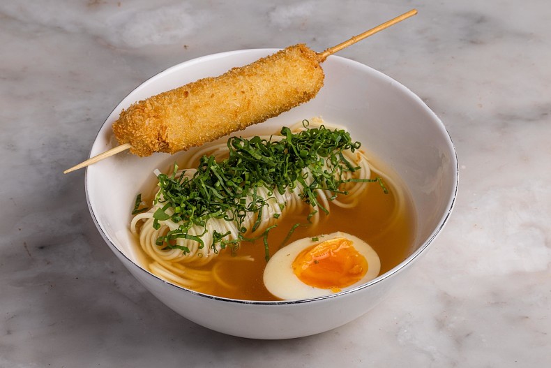 Лапша с корн-догом и черемшой