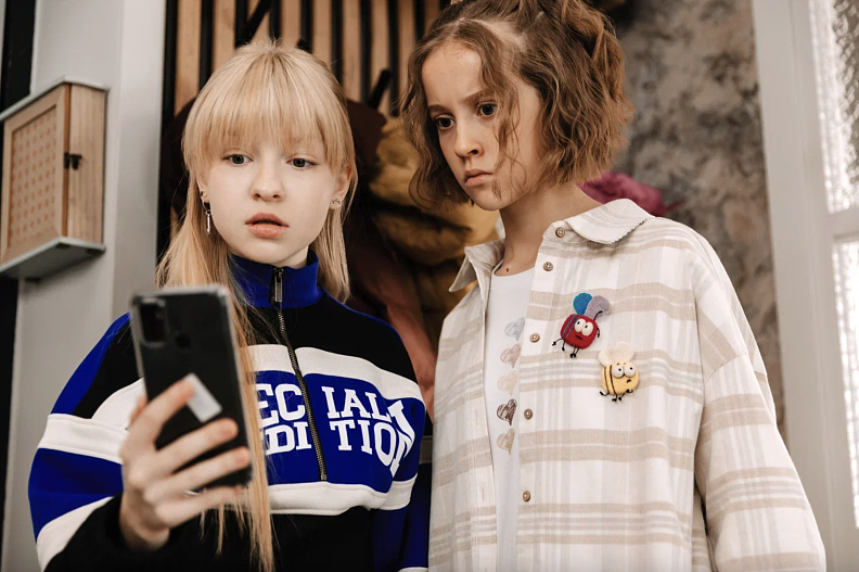 Ева Смирнова и Вита Корниенко