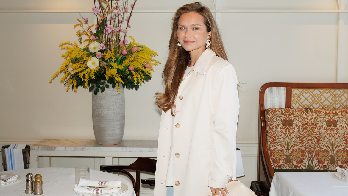 Александра Ревенко, Стеша Маликова и другие на пасхальном бранче в в BURO. TSUM