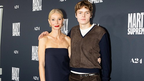 Гвинет Пэлтроу трогательно поздравила сына с 20-летием