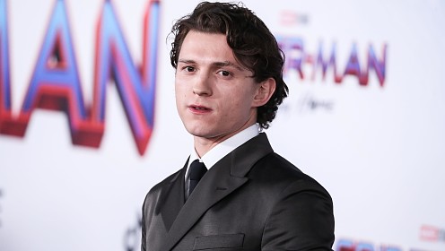 Том Холланд рассказал о работе с Мэттом Дэймоном над «Одиссеей» Нолана