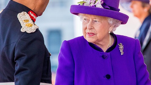 Елизавета II поставила строгий ультиматум принцу Гарри перед его уходом из королевской семьи