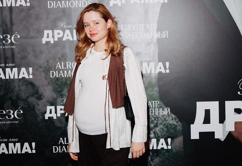 Мила Ершова, Елизавета Базыкина, Дарья Верещагина, Юлианна Караулова и другие гости премьеры фильма «Вот это драма!»