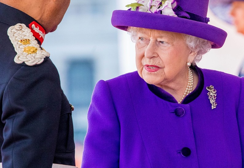 Елизавета II поставила строгий ультиматум принцу Гарри перед его уходом из королевской семьи