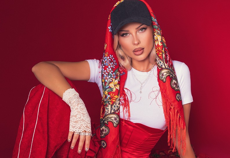 В клубе BASE состоится первый большой сольный концерт ХАННЫ в Москве