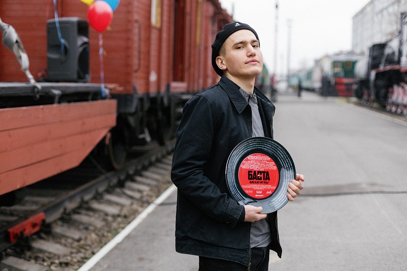 Денис Третьяков