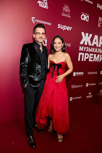 Беркели Овезов и Виктория Дайнеко